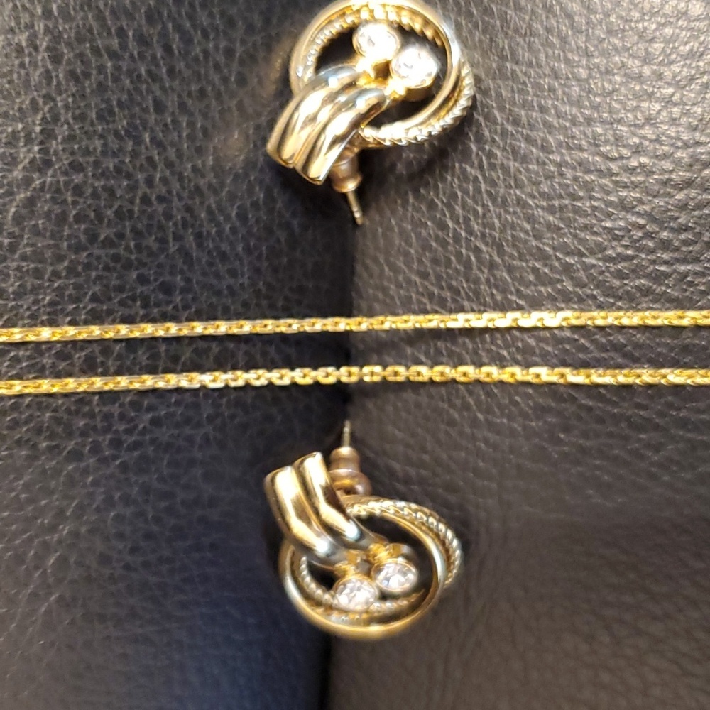 Necklace / Earing Set - Picture 3 of 4